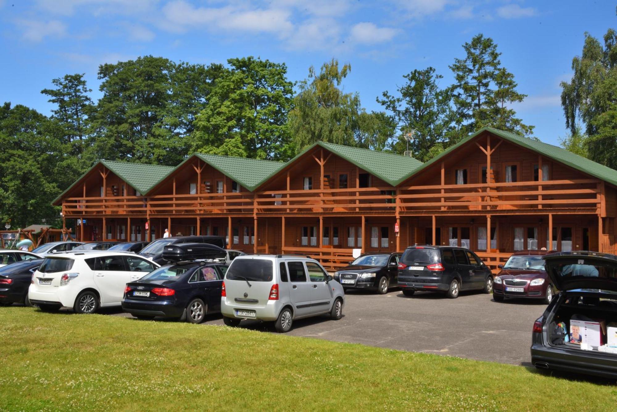 Mlodziezowy Domek Dla Grup Eldorado Mielno Centrum, 200M Od Morza Ngoại thất bức ảnh
