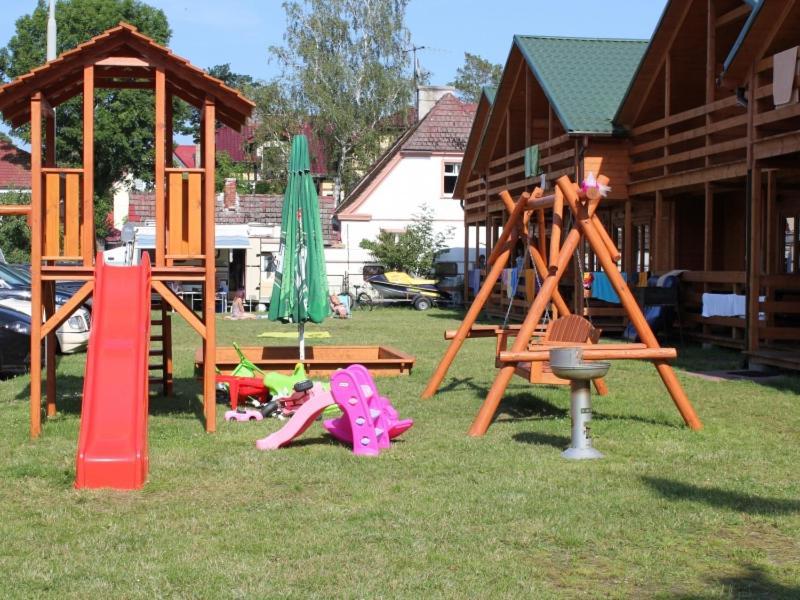 Mlodziezowy Domek Dla Grup Eldorado Mielno Centrum, 200M Od Morza Ngoại thất bức ảnh