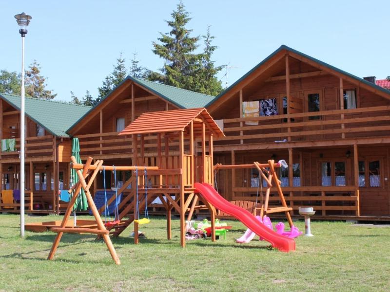 Mlodziezowy Domek Dla Grup Eldorado Mielno Centrum, 200M Od Morza Ngoại thất bức ảnh