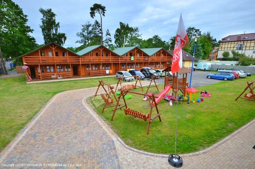 Mlodziezowy Domek Dla Grup Eldorado Mielno Centrum, 200M Od Morza Ngoại thất bức ảnh