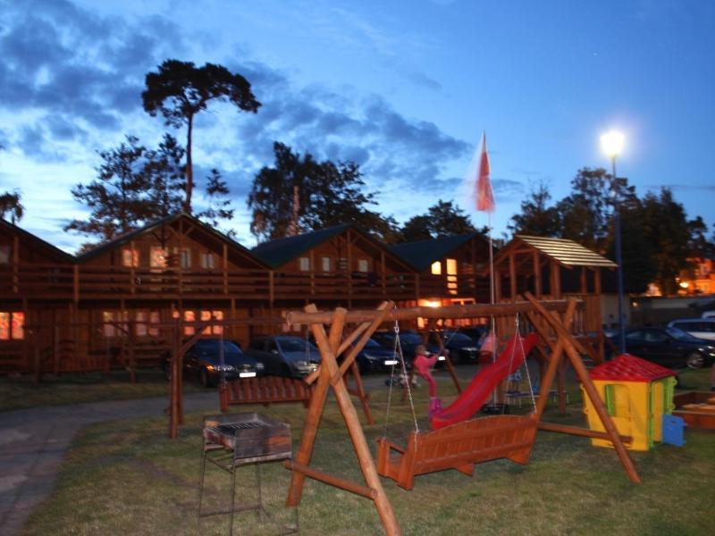 Mlodziezowy Domek Dla Grup Eldorado Mielno Centrum, 200M Od Morza Ngoại thất bức ảnh